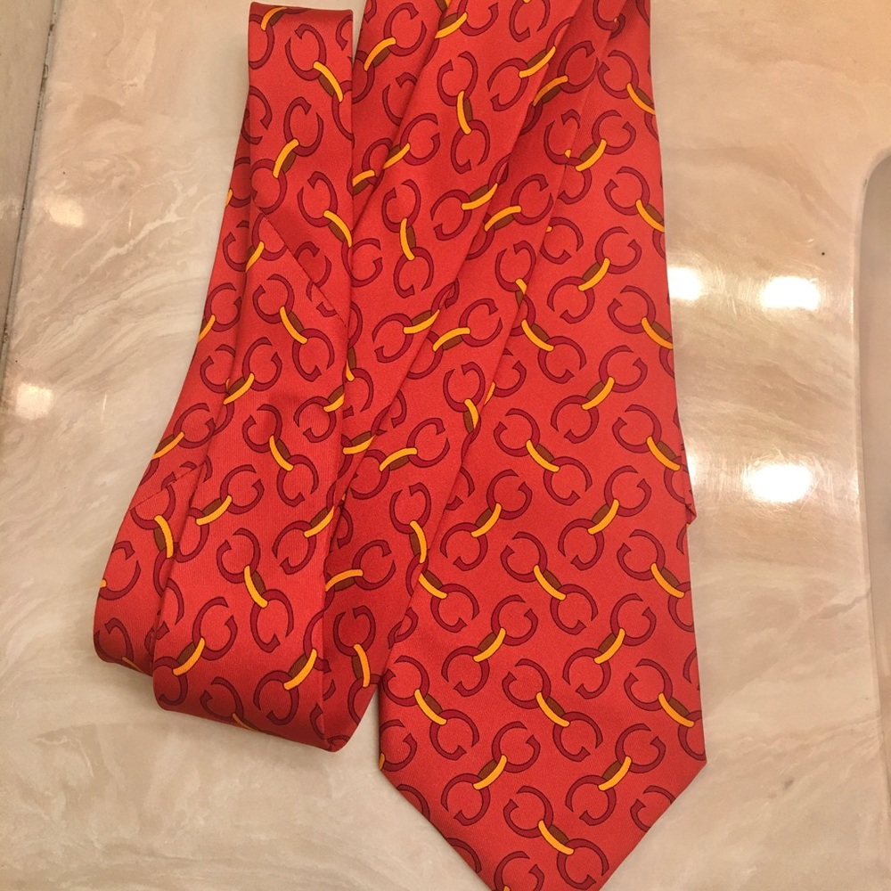 Gucci tie nwot with free Gift - Picture 3 of 3